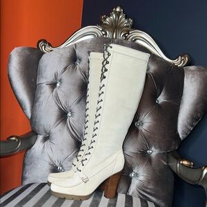 🍦 RARE Archive: Colin Stuart Cream Suede Luxe Lace-Up Boots 🍦